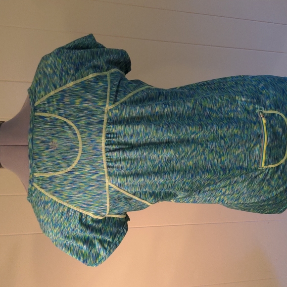 Athleta Workout Top - Women's Medium - Picture 5 of 7